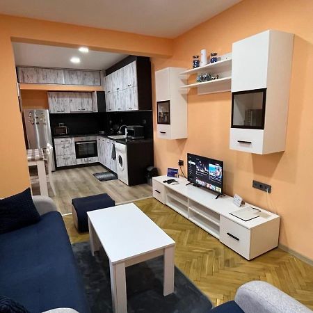 Апартамент За Нощувка, Център! Stara Zagora Esterno foto