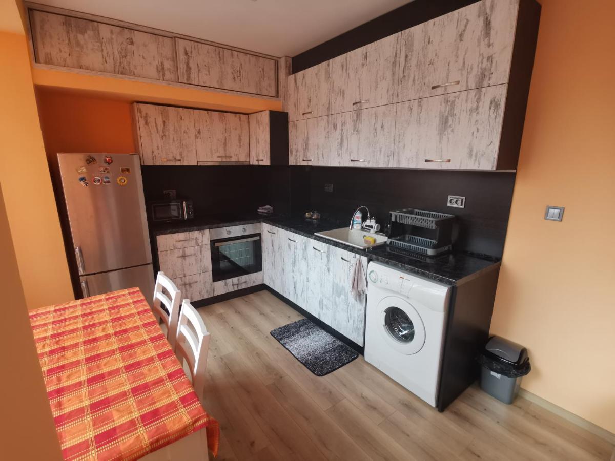 Апартамент За Нощувка, Център! Stara Zagora Esterno foto